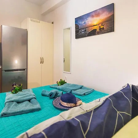 Apolafsi Apartments 2 New With Kitchen Chania  Exterior foto